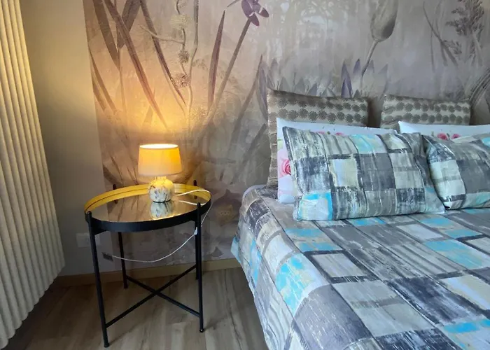 Room&go 3* Alba (Piedmont)